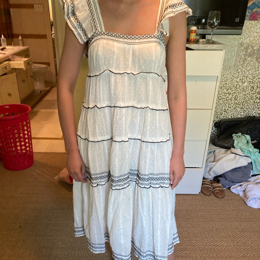 Super cute midi dress